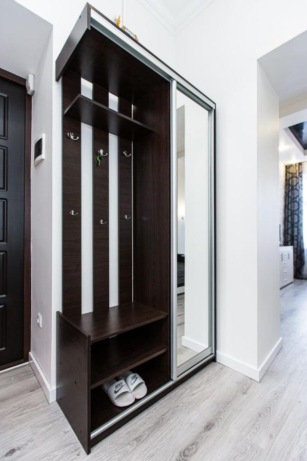 Однокомнатная Форум-Центр Apartamento Lviv Exterior foto