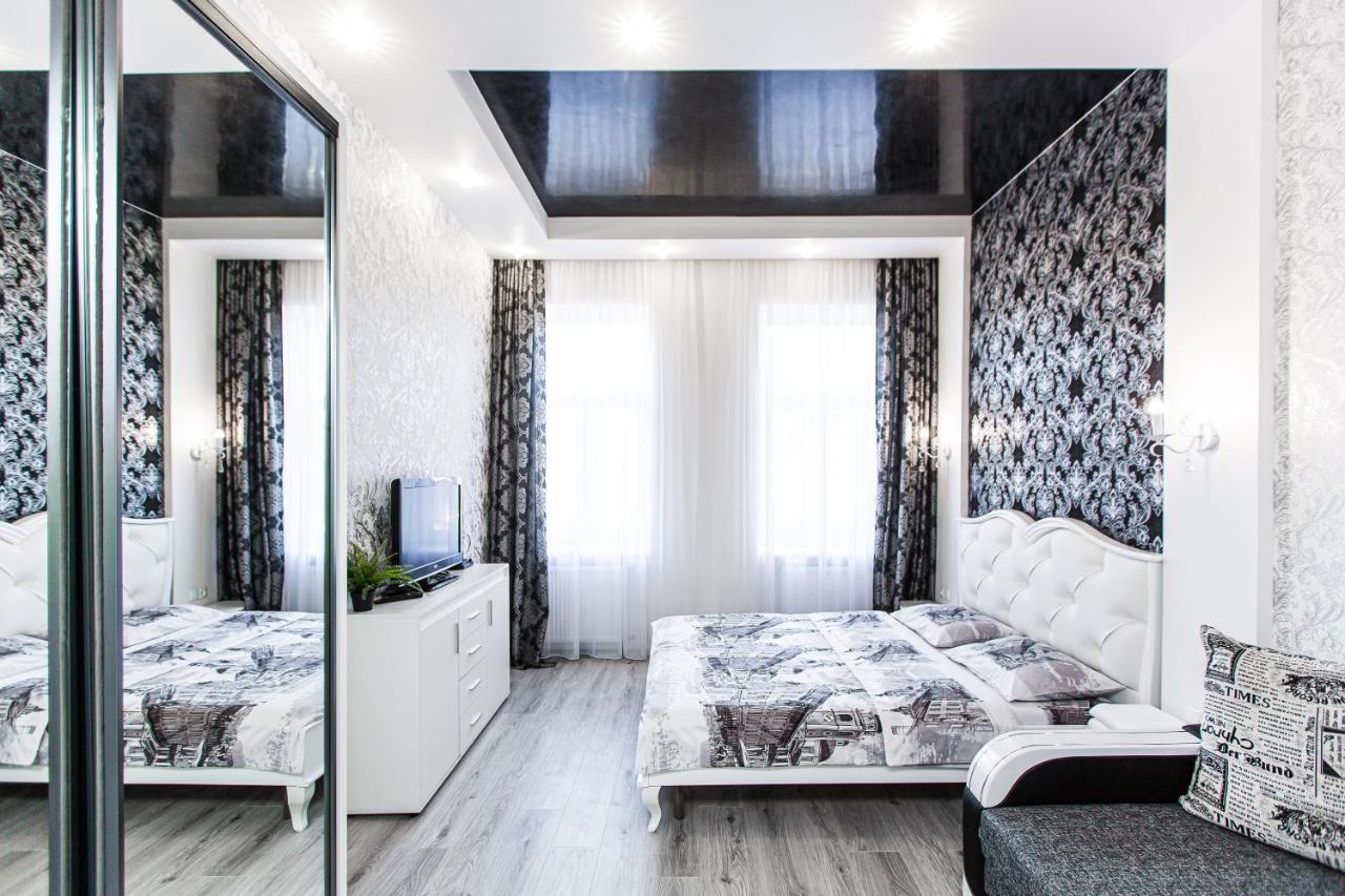 Однокомнатная Форум-Центр Apartamento Lviv Exterior foto