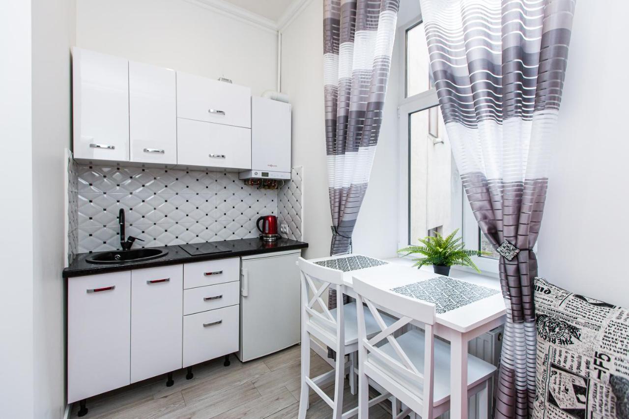 Однокомнатная Форум-Центр Apartamento Lviv Exterior foto