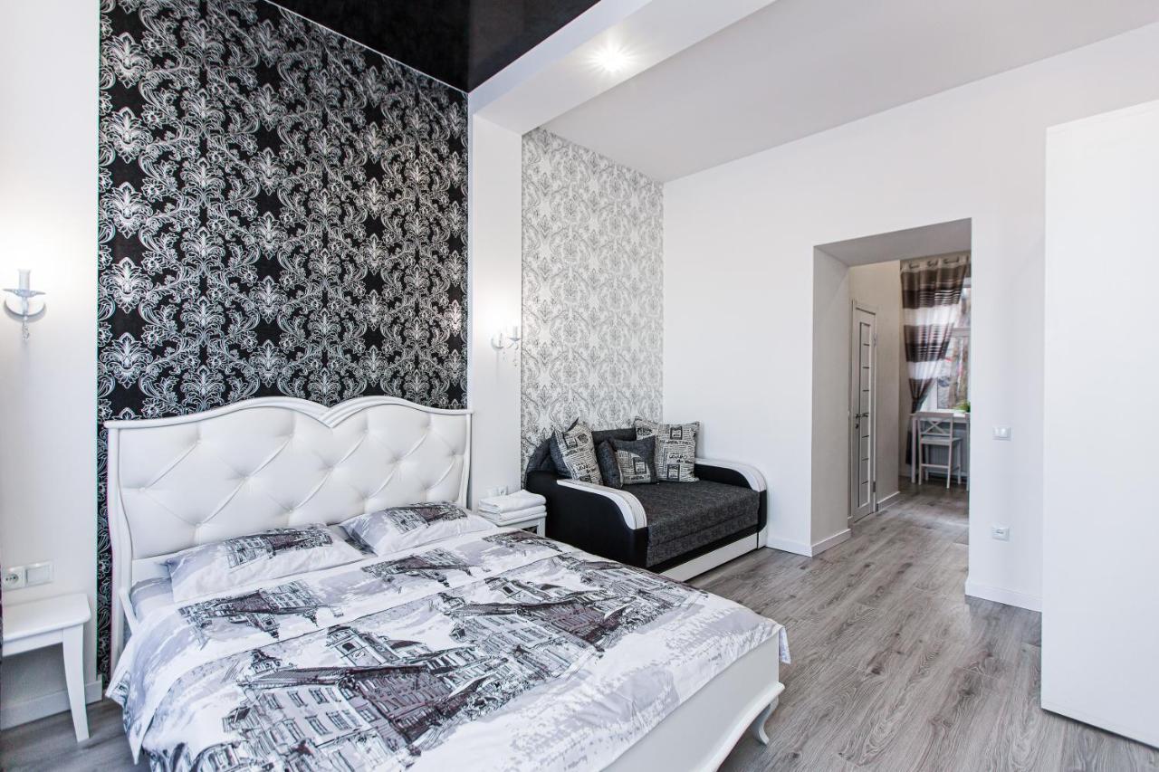 Однокомнатная Форум-Центр Apartamento Lviv Exterior foto